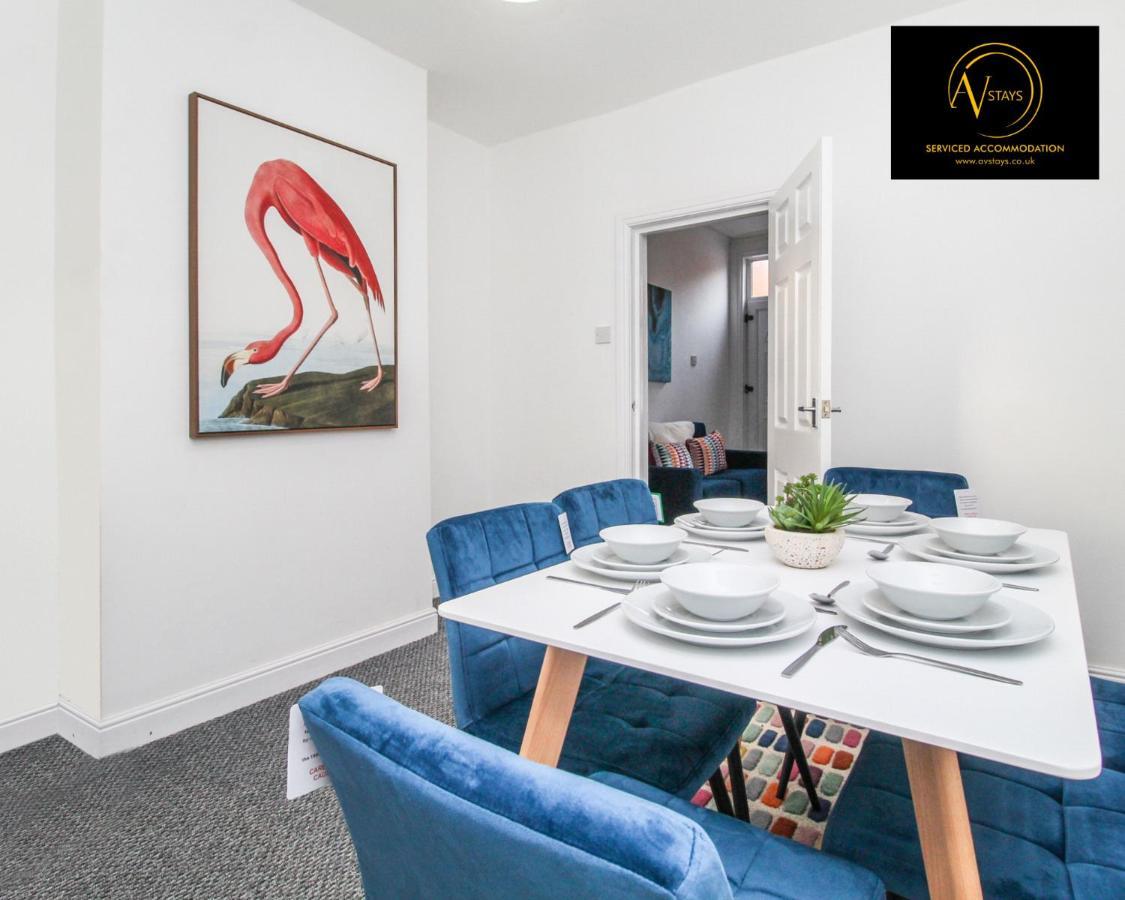 Modern House By Av Stays Short Lets & Serviced Accommodation St Helens St Helens  Exteriör bild